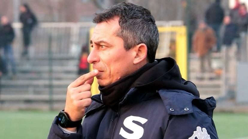 Clamoroso a Sant’Angelo, esonerato mister Palo: ecco il comunicato ufficiale