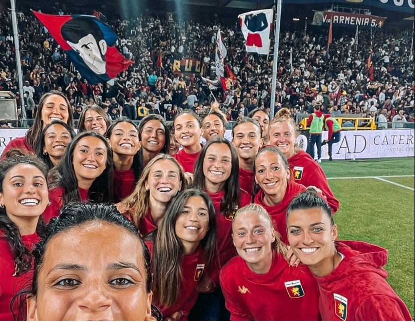 Emozioni speciali al Ferraris: giro di campo per le giocatrici del Genoa Women prima della gara di Serie A