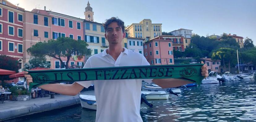 La Fezzanese va in vantaggio, si fa rimontare e agguanta il pareggio in extremis con il gol del portiere: Pucci beffa il Poggibonsi